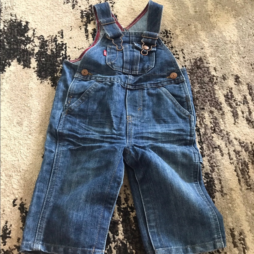 Baby boys Levi’s overalls
